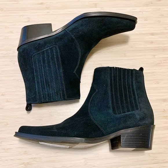 Calvin Klein Jeans Suede Pointy Toe Ankle Boots - Picture 3 of 8